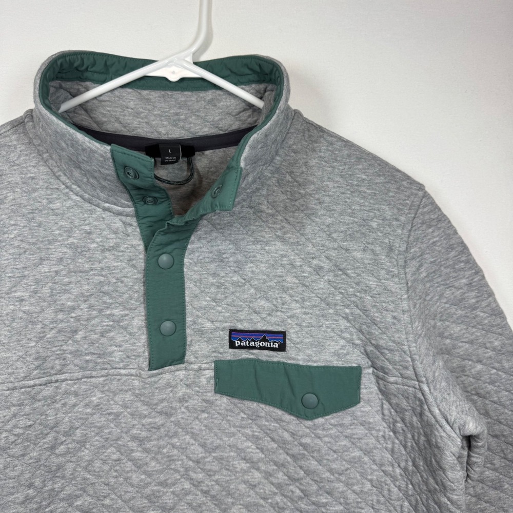 Patagonia Gray and Green Quilted Sweatshirt